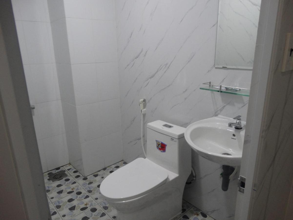 Tan ThàNh Hotel Ho Chi Minh-staden Exteriör bild